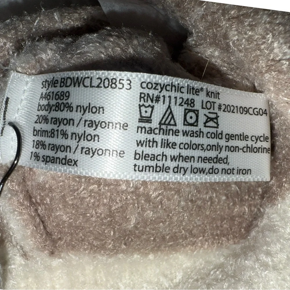 New ▶️ Barefoot Dreams  ◀️ Cozy Chic Lite Confetti Beanie Cream Taupe